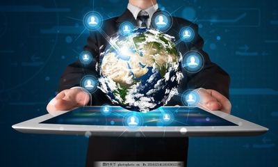 指尖經(jīng)緯 平板電腦上的地球圖片與計(jì)算機(jī)網(wǎng)絡(luò)科技的交匯